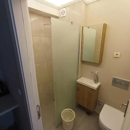 06ev House