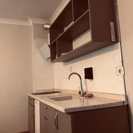06ev House